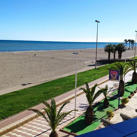 2 Bedroom Front Line Of The Апартаменты *